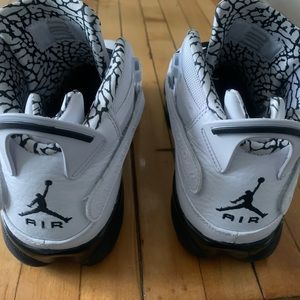 Air Jordan 6 rings Motorsport